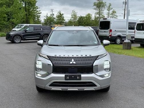 2024 Mitsubishi Outlander SEL