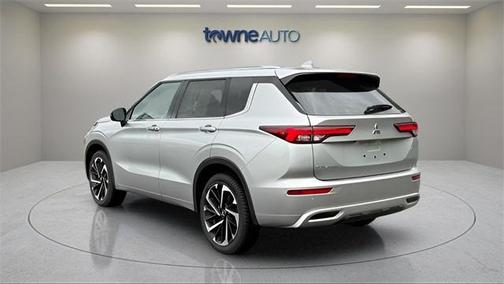 2024 Mitsubishi Outlander SEL