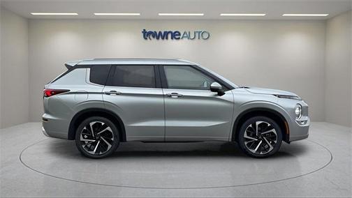 2024 Mitsubishi Outlander SEL