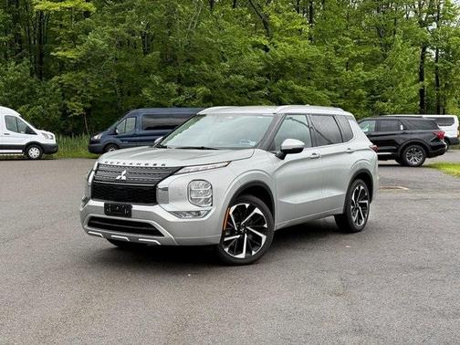 2024 Mitsubishi Outlander SEL