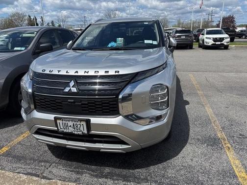 2024 Mitsubishi Outlander SEL