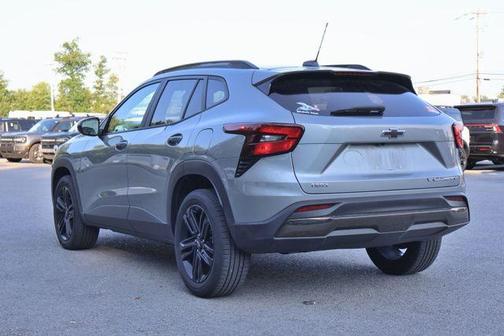 Sterling Gray Metallic 2024 Chevrolet Trax ACTIV