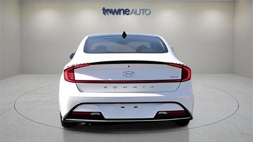 2022 Hyundai SONATA Hybrid Limited