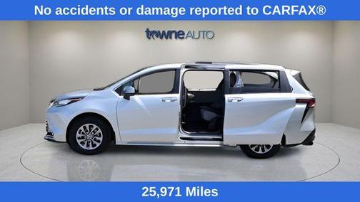 Celestial Silver Metallic 2023 Toyota Sienna XLE