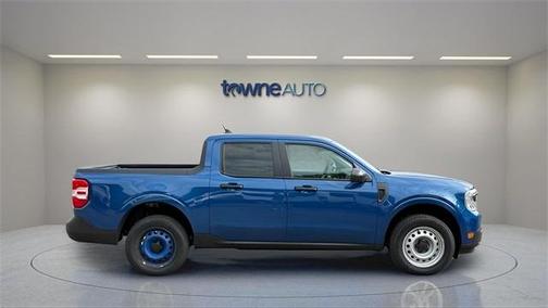 2023 Ford Maverick XL