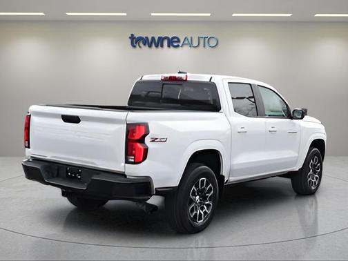 Summit White 2023 Chevrolet Colorado Z71