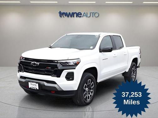 Summit White 2023 Chevrolet Colorado Z71