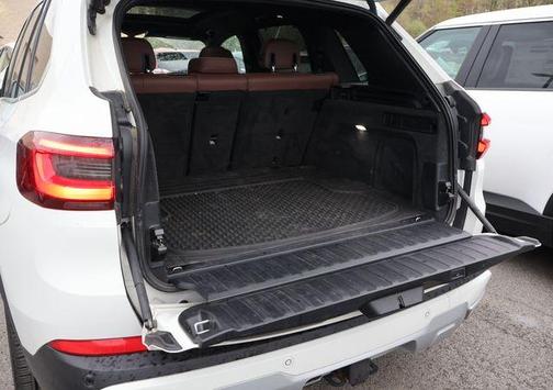 Alpine White 2022 BMW X5 xDrive40i