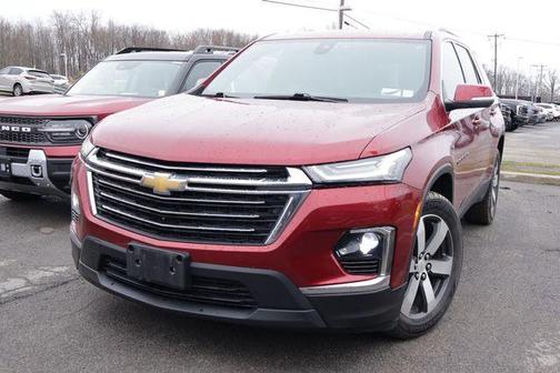 Cherry Red Tintcoat 2022 Chevrolet Traverse LT Leather