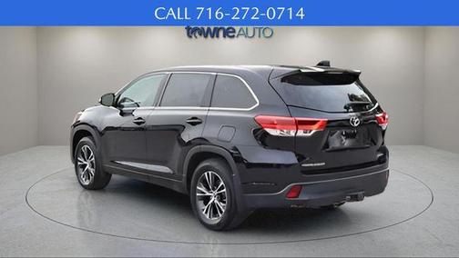 2017 Toyota Highlander LE