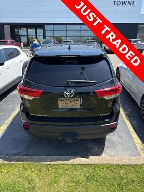 2017 Toyota Highlander LE