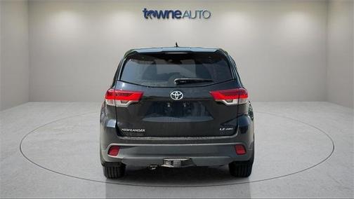2017 Toyota Highlander LE