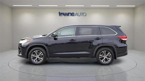 2017 Toyota Highlander LE