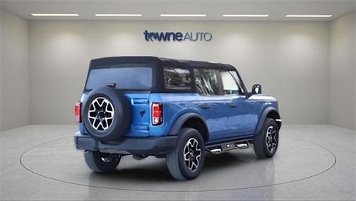 2022 Ford Bronco Base