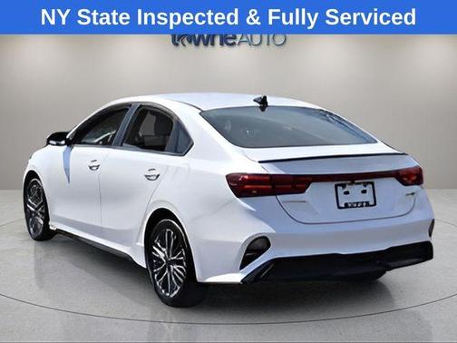 Snow White Pearl 2024 Kia Forte GT-Line