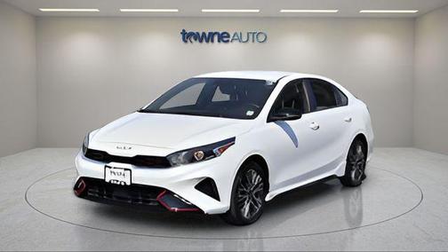 Snow White Pearl 2024 Kia Forte GT-Line