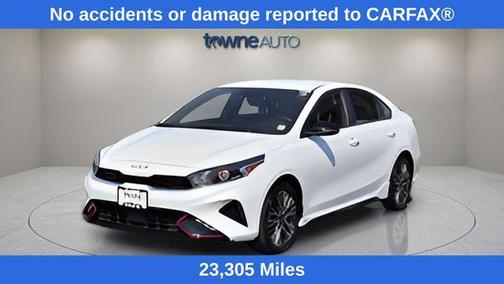 Snow White Pearl 2024 Kia Forte GT-Line