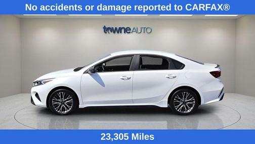 Snow White Pearl 2024 Kia Forte GT-Line