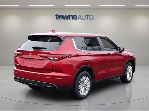 Diamond Red 2024 Mitsubishi Outlander ES