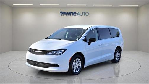 2024 Chrysler Voyager LX