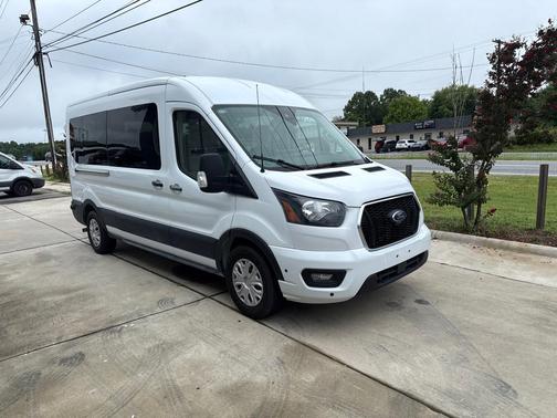 Oxford White 2024 Ford Transit-350 XL