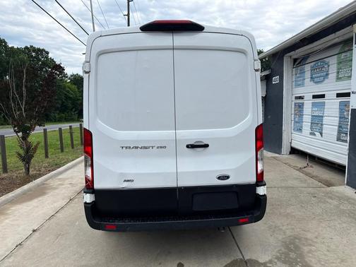 Oxford White 2023 Ford Transit-250 Base