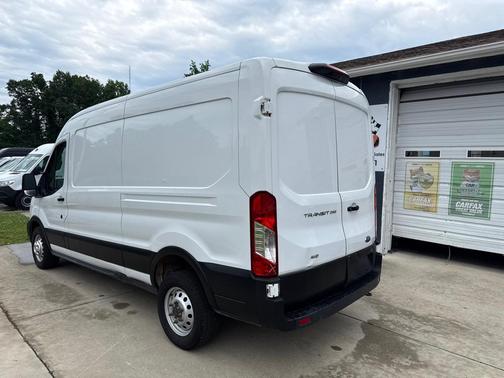 Oxford White 2023 Ford Transit-250 Base
