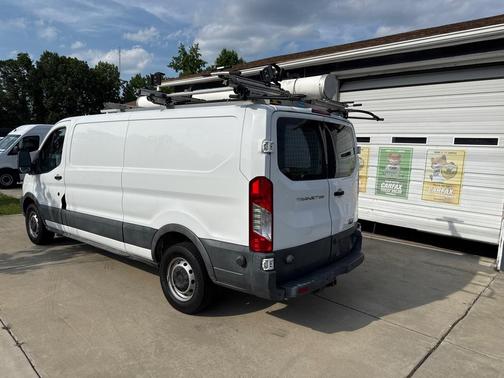 Oxford White 2017 Ford Transit-250 Base