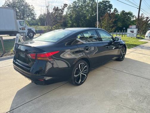 2023 Nissan Altima SR FWD