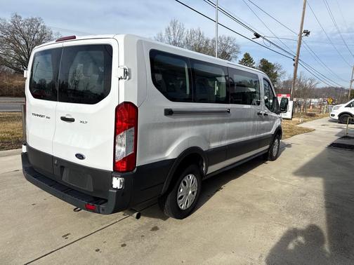 2022 Ford Transit-350 XLT
