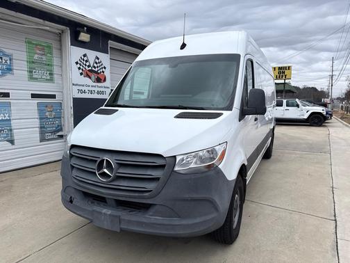2021 Mercedes-Benz Sprinter 2500 Standard Roof