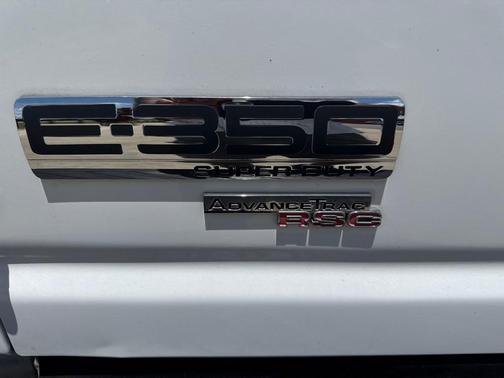 2011 Ford E350 Super Duty Recreational