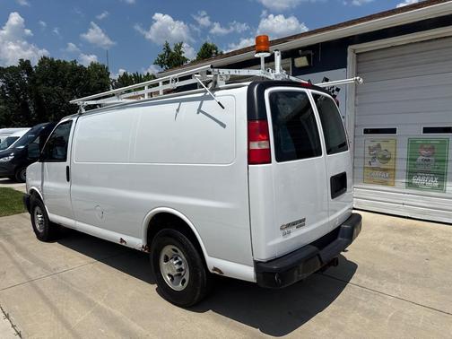 Summit White 2012 Chevrolet Express 2500 Work Van