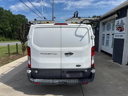 Oxford White 2018 Ford Transit-250 Base