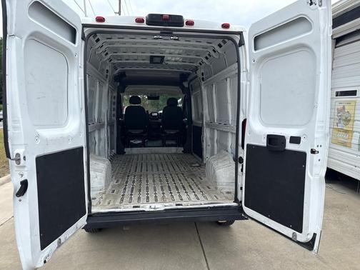 Bright White Clearcoat 2024 RAM ProMaster 2500 Tradesman