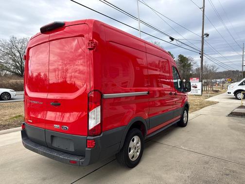 2018 Ford Transit-250 Base