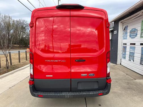 2018 Ford Transit-250 Base