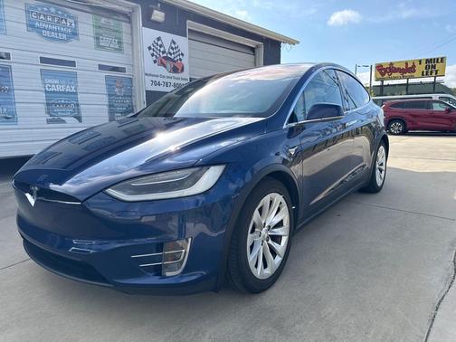 Deep Blue Metallic 2016 Tesla Model X