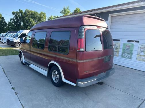 BUGUND 1998 Chevrolet Express 1500 G1500