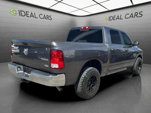Granite Crystal Metallic Clearcoat 2019 RAM 1500 SLT