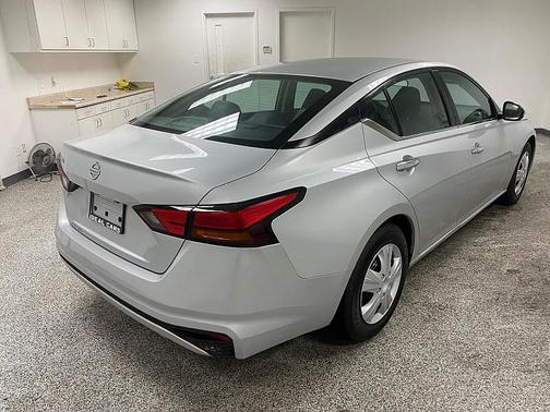 2021 Nissan Altima S FWD