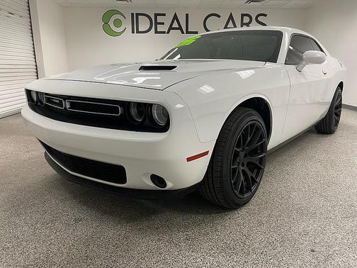 2018 Dodge Challenger SXT