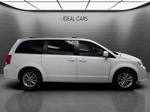 White Knuckle Clearcoat 2019 Dodge Grand Caravan SXT