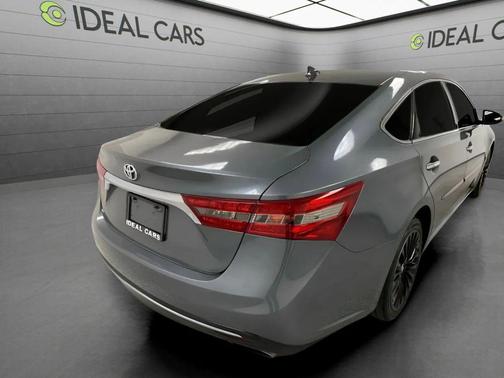 Magnetic Gray Metallic 2016 Toyota Avalon Limited