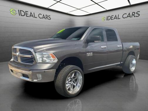 Granite Crystal Metallic Clearcoat 2016 RAM 1500 Big Horn
