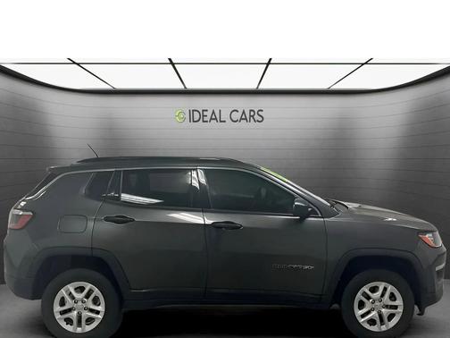 Granite Crystal Metallic Clearcoat 2021 Jeep Compass Sport