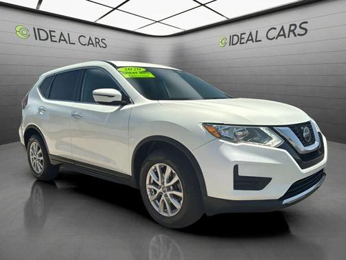 Pearl White Tricoat 2020 Nissan Rogue SV