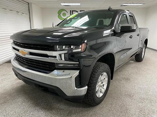 Black 2020 Chevrolet Silverado 1500 LT