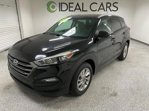 2016 Hyundai TUCSON SE
