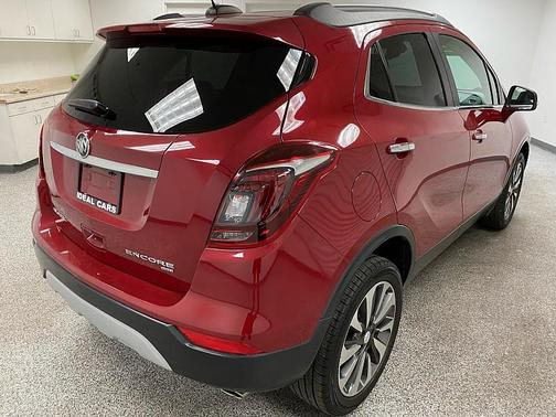 RED 2017 Buick Encore Preferred II